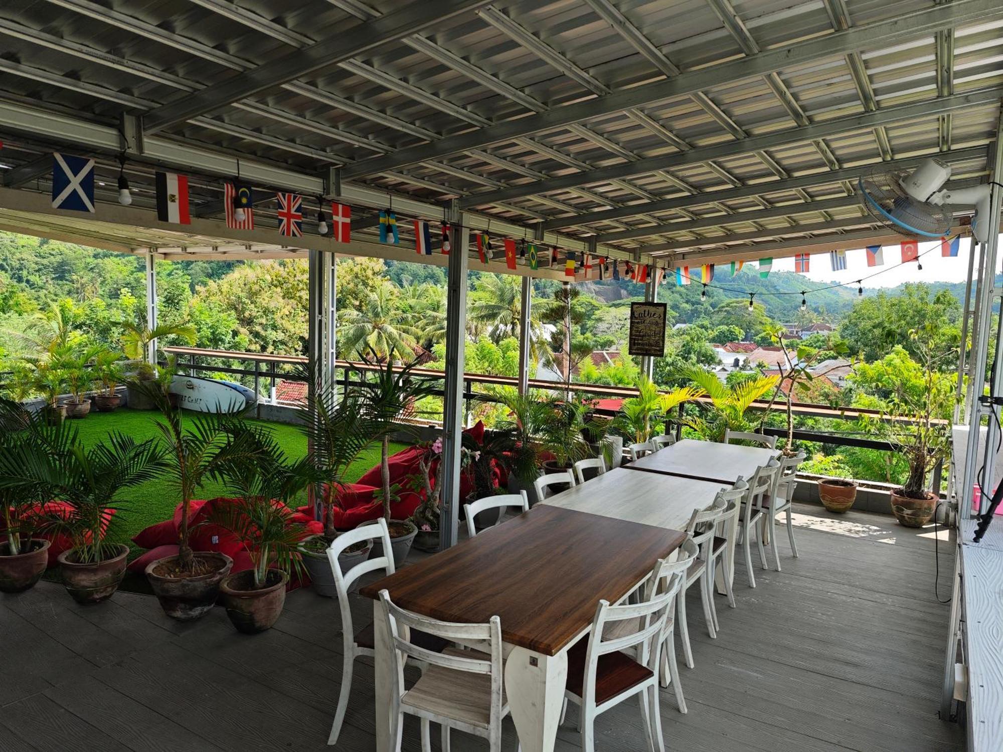 Hotel Surf Camp 79 Kuta  Exterior foto