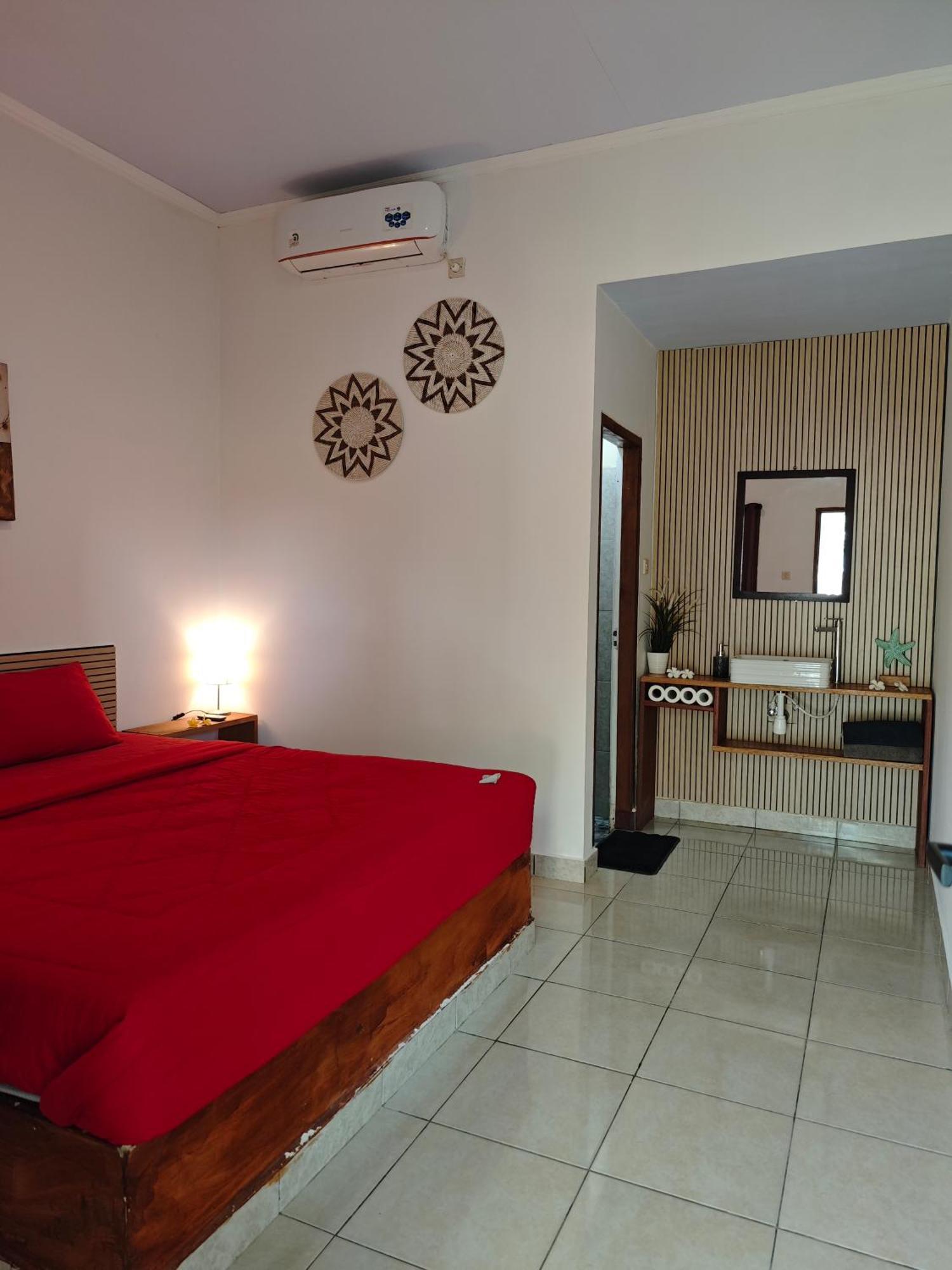 Hotel Surf Camp 79 Kuta  Zimmer foto